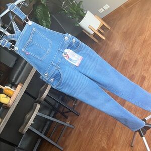 NWT Levi's Classic Blue Denim Overalls
